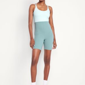 StudioSmooth Bodysuit -- 6-inch inseam